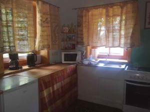 مطبخ أو مطبخ صغير في Holiday home in Trebbin 2611