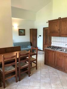 Η κουζίνα ή μικρή κουζίνα στο Apartments in Molina di Ledro 35137