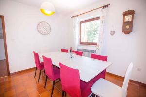 Fotografia z galérie ubytovania Holiday home in Kukci/Istrien 35632 v destinácii Kukci