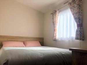 Gallery image of Cedar Deluxe Holiday Home in Chapel Saint Leonards