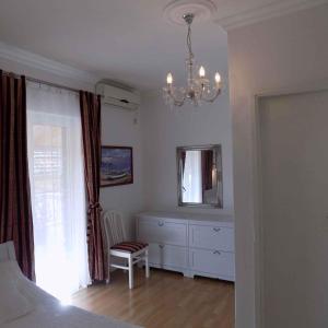 Galeriebild der Unterkunft Apartments in Orebic 6938 in Orebić