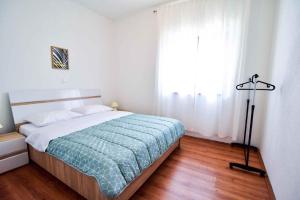 Galeriebild der Unterkunft Holiday home in Starigrad-Paklenica 35636 in Starigrad-Paklenica