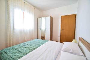 Galeriebild der Unterkunft Holiday home in Starigrad-Paklenica 35636 in Starigrad-Paklenica