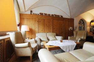 Część wypoczynkowa w obiekcie Hotel Bergjuwel