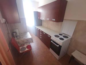 Kuchyň nebo kuchyňský kout v ubytování Apartment in Crikvenica 5484