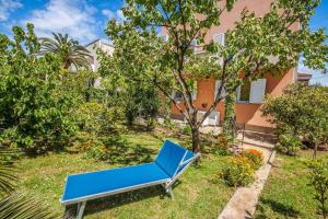 Vonkajšia záhrada v ubytovaní Apartments in Zadar/Zadar Riviera 17889
