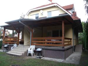Fotografia z galérie ubytovania Ferienhaus in Siófok 3 v destinácii Balatonszabadi Fürdőtelep