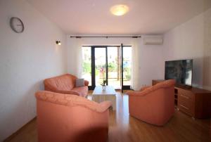 Μια τηλεόραση ή/και κέντρο ψυχαγωγίας στο Holiday home in Porec - Istrien 9919