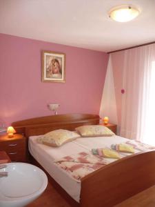 Fotografia z galérie ubytovania Three-Bedroom Apartment in Kampor I v destinácii Kampor