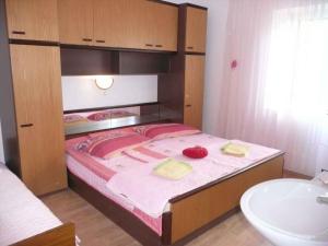 Fotografia z galérie ubytovania Three-Bedroom Apartment in Kampor I v destinácii Kampor