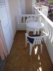 Fotografie z fotogalerie ubytování Apartment in Rab/Insel Rab 16489 v destinaci Palit