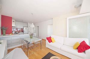 Fotografia z galérie ubytovania Apartment in Split/Split Riviera 7303 v Splite