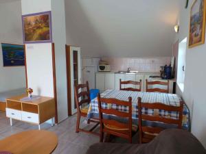 Fotografie z fotogalerie ubytování Apartments in Premantura/Istrien 10704 v destinaci Premantura
