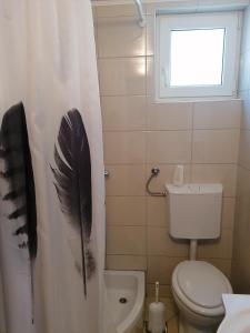 Bilik mandi di One-Bedroom Apartment in Baric Draga II