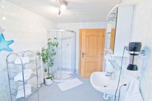 Kúpeľňa v ubytovaní Apartment in Schlitters with One-Bedroom 1 + 16 fotografií