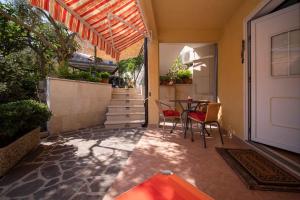 Balkón alebo terasa v ubytovaní Studio Apartment in Vrsar I