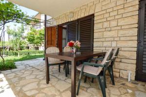 Vonkajšia záhrada v ubytovaní Pula Apartment 5
