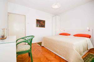 Postel nebo postele na pokoji v ubytování Apartment Pula 45