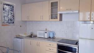 Fotografie z fotogalerie ubytování Two-Bedroom Apartment Novi Vinodolski near Sea 6 v destinaci Novi Vinodolski