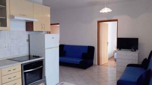 Fotografie z fotogalerie ubytování Two-Bedroom Apartment Novi Vinodolski near Sea 6 v destinaci Novi Vinodolski