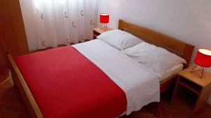 Fotografie z fotogalerie ubytování Two-Bedroom Apartment Novi Vinodolski near Sea 6 v destinaci Novi Vinodolski