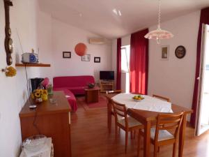 Posezení v ubytování Apartment Barbat 9