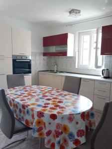 Fotografie z fotogalerie ubytování Apartment Pag 11 v destinaci Stari Okić