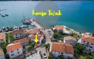 Fotografie z fotogalerie ubytování Apartment in Klimno - Insel Krk 12467 v destinaci Klimno