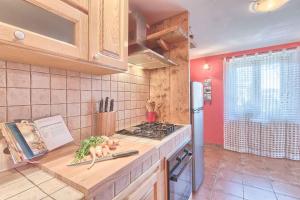 Fotografie z fotogalerie ubytování Holiday home in Marcana/Istrien 9970 v destinaci Marčana
