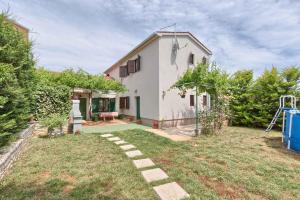 Fotografie z fotogalerie ubytování Holiday home in Marcana/Istrien 9970 v destinaci Marčana