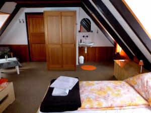 Postel nebo postele na pokoji v ubytování Holiday home in Josefuv Dul 1726