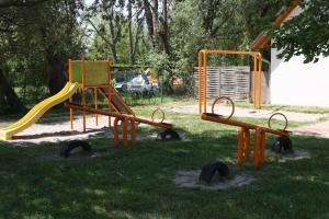Detský kútik v ubytovaní Holiday home in Balatonmariafürdo 33086