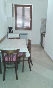 Kuchyňa alebo kuchynka v ubytovaní Apartment Sv. Juraj 5