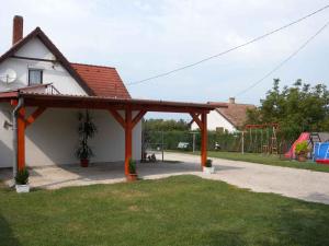 The building in which the holiday home is located
