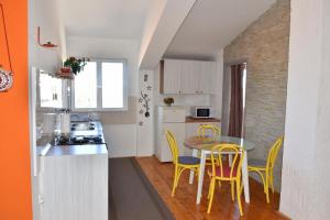Kuchyňa alebo kuchynka v ubytovaní Apartments Piero