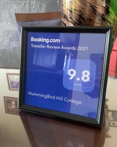 Certifikát, hodnocení, plakát nebo jiný dokument vystavený v ubytování HummingBird Hill Cottage
