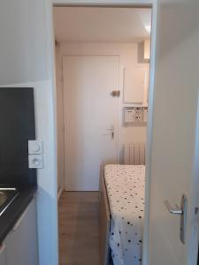 Kuchyň nebo kuchyňský kout v ubytování appartement vue mer