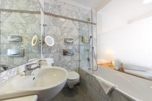 Koupelna v ubytování AAAA Hotelwelt KÜBLER