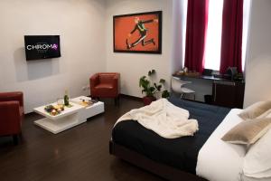 A seating area at Chroma Italy - Chroma Pente