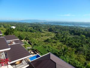 Et luftfoto af Bohol Vantage Resort