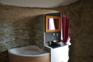 B&B Torre Porta Marina的一间浴室