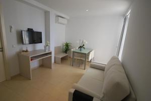 Gallery image of Apartamentos Alborada in Cala Millor