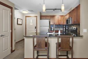 Gallery image of Mountain View Escape with open hot tub, Views!! in Canmore