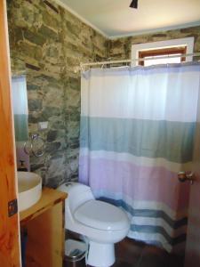 Ванна кімната в Cabañas Casa Torres