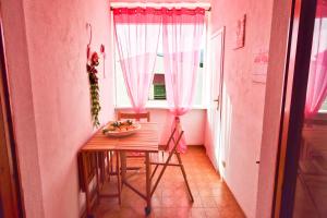 Imagen de la galería de Appartamenti Via Roma 41, en Campo nell'Elba