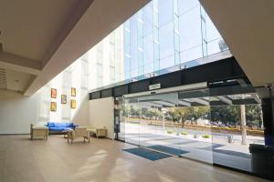 Un lugar para sentarse en Holiday Inn Express Mexico Aeropuerto by IHG
