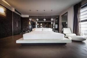 Кровать или кровати в номере Hotel For You