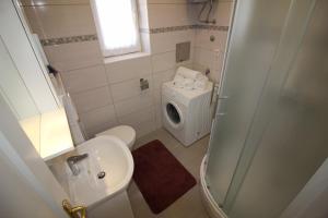 Koupelna v ubytování Apartment Agata in city center + 16 fotografií