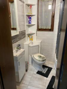 Et badeværelse på Ubytovanie v prírode