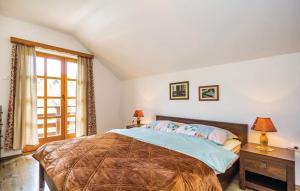 Postel nebo postele na pokoji v ubytování Gorski kotar , Kuća za odmor Kratohvil + 60 fotografií